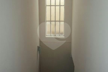 Sobrado à venda com 3 quartos, sendo 1 suíte,  em Jardim Pinheiros, São Paulo, SP