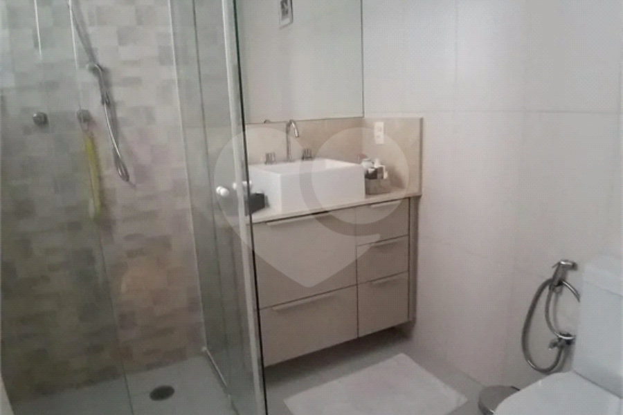 Casa à venda com 3 quartos, sendo 1 suíte, em Saúde, São Paulo, SP