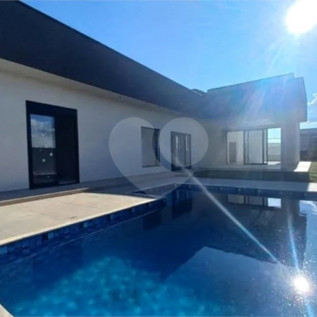 Casa à venda com 4 quartos, sendo 3 suítes,  no condomínio Samballa 3, Atibaia - SP