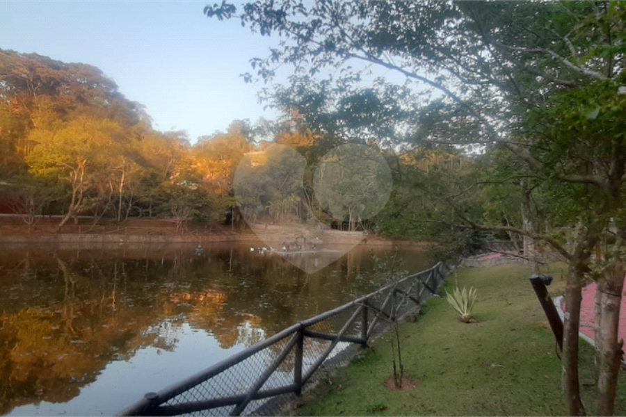 Terreno à venda no condomínio Parque Imperial da Cantareira, Mairiporã - SP