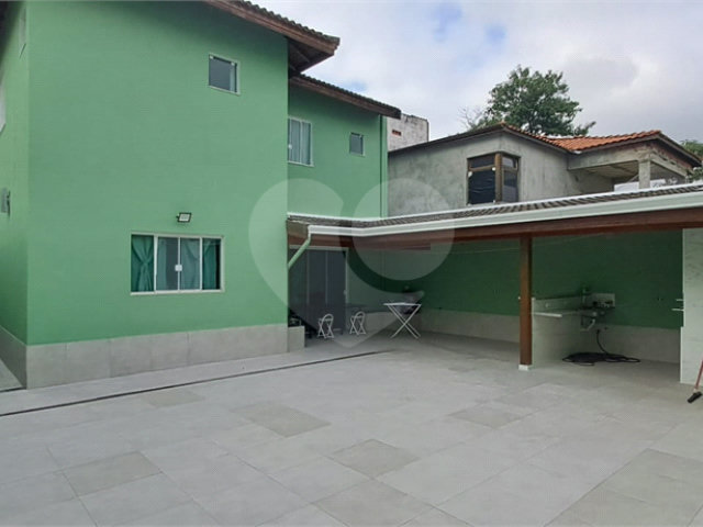 Casa à venda com 3 suítes no condomínio Parque Itaguaçu da Cantareira, São Paulo - SP