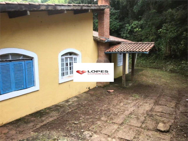 Casa Térrea à venda com 3 quartos, sendo 2 suítes,  em Roseira, Mairiporã, SP