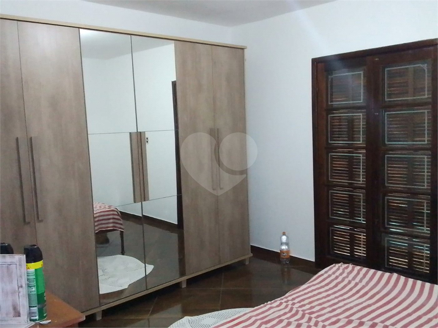 Sobrado à venda com 6 quartos em Horto, São Paulo, SP