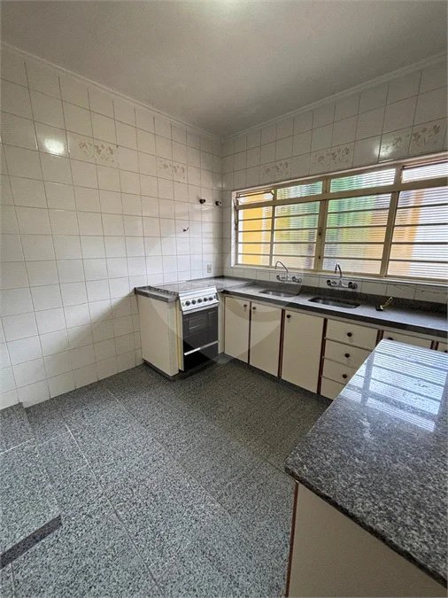 Chácara à venda com 3 quartos, sendo 1 suíte, em Bosque, Vinhedo, SP