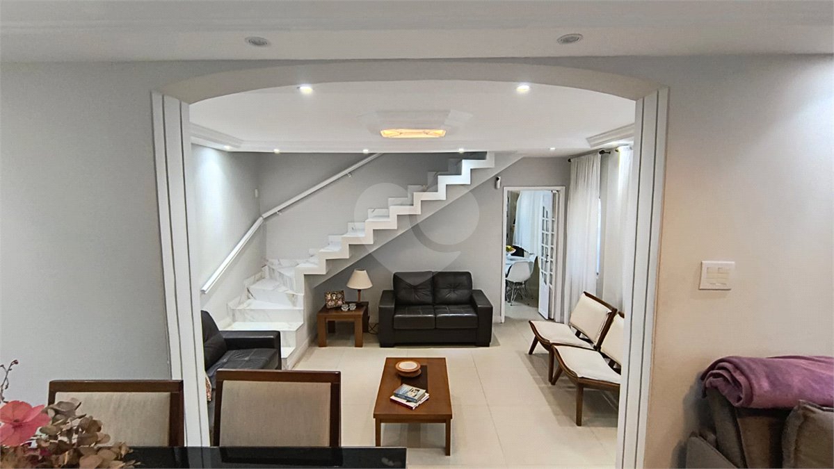 Sobrado à venda com 3 quartos, sendo 1 suíte, em Vila Medeiros, São Paulo, SP