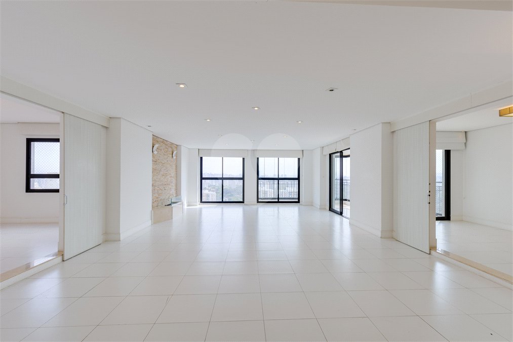 Apartamento à venda ou para alugar com 4 suítes em Jardim Marajoara, São Paulo, SP