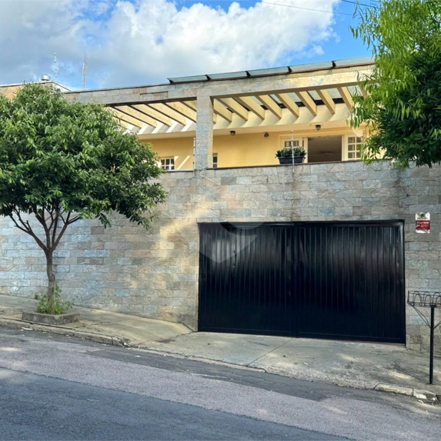 Casa à venda com 4 quartos, sendo 1 suíte, em Vila Henrique, Salto, SP
