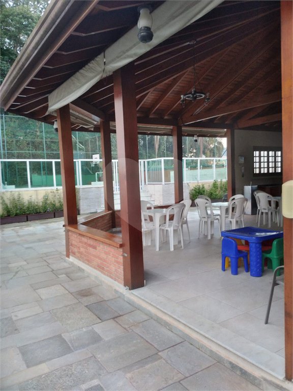 Casa à venda com 4 quartos, sendo 3 suítes, no condomínio Da Serra, São Paulo - SP