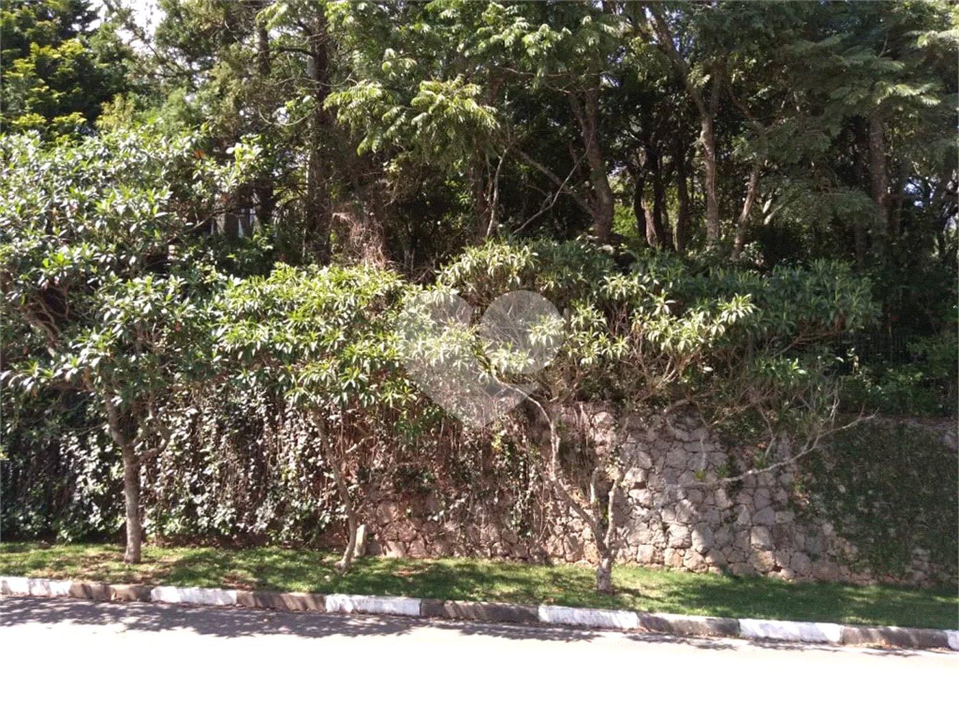Terreno à venda no condomínio Cantareira, Mairiporã - SP