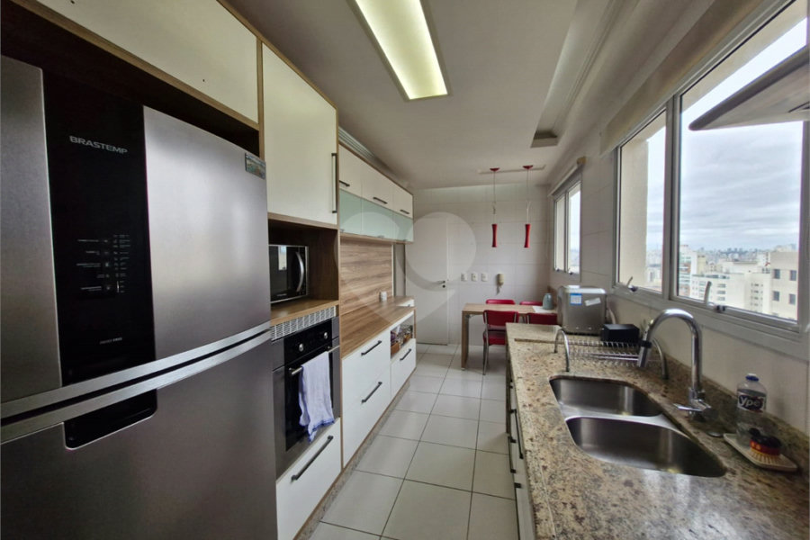 Apartamento à venda ou para alugar com 4 quartos, sendo 3 suítes, em Santa Teresinha, São Paulo, SP