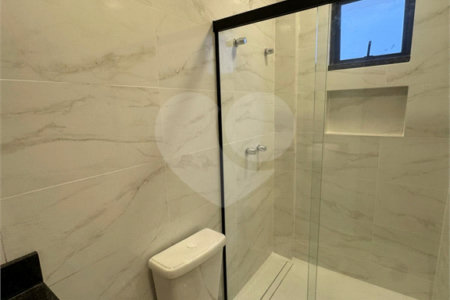 Casa à venda com 5 quartos, sendo 4 suítes, no condomínio Grand Park, Rio de Janeiro - RJ