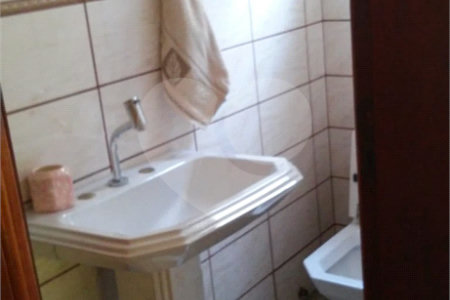Sobrado à venda com 4 suítes em Vila Carrão, São Paulo, SP