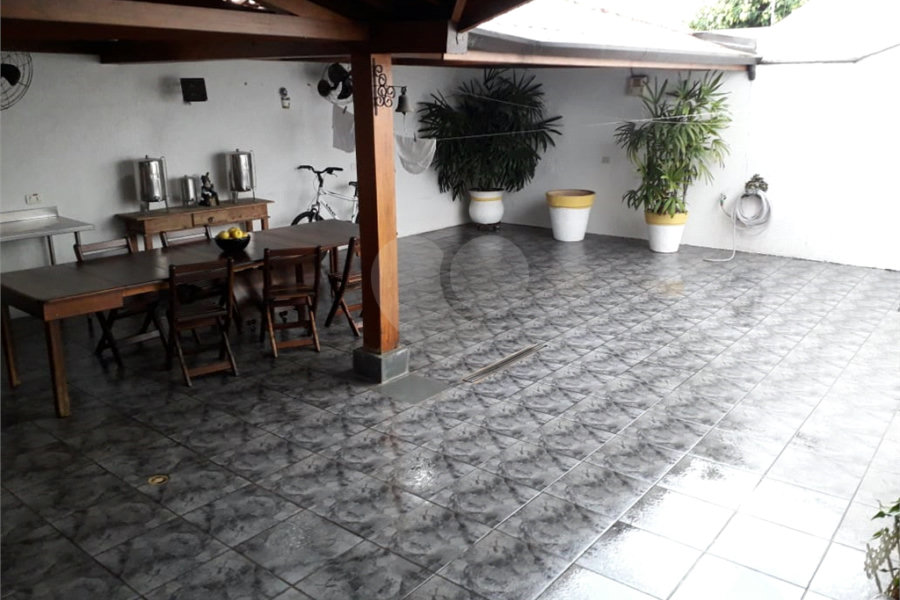 Sobrado à venda com 4 quartos, sendo 1 suíte, em Tremembé, São Paulo, SP