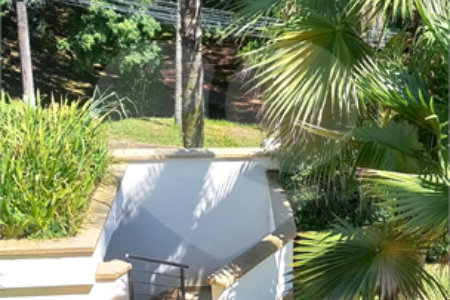 Sobrado à venda ou para alugar com 7 quartos, sendo 4 suítes,  em Cidade Jardim, São Paulo, SP