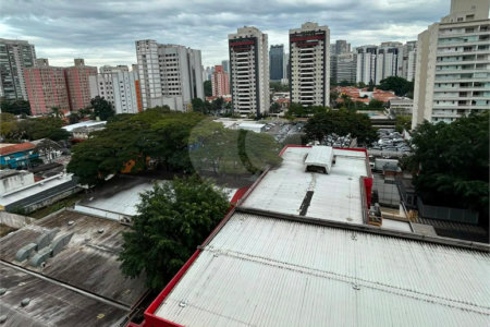 Apartamento à venda com 2 quartos, sendo 1 suíte,  em Santo Amaro, São Paulo, SP