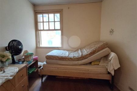 Sobrado à venda com 3 quartos em Água Branca, São Paulo, SP