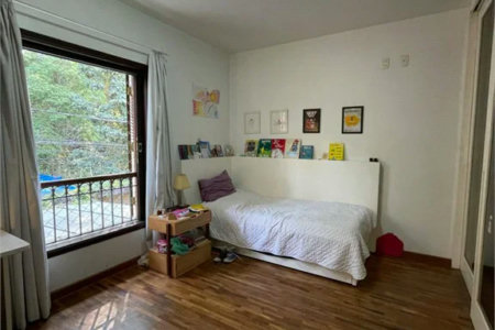Casa à venda com 4 quartos, sendo 1 suíte,  em Vila Morumbi, São Paulo, SP