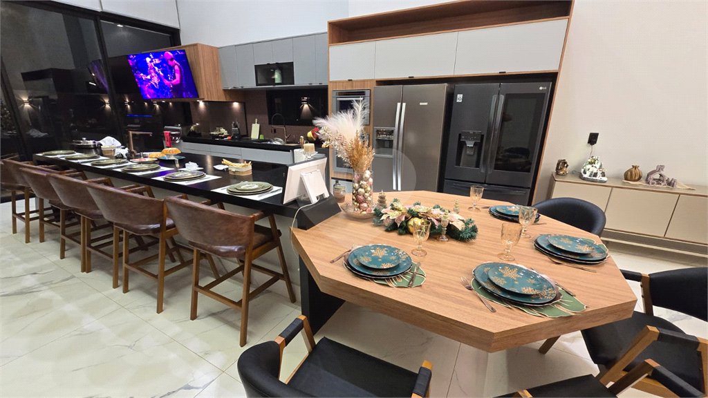 Casa à venda ou para alugar com 4 suítes no condomínio Jardim Salto Grande, Araraquara - SP