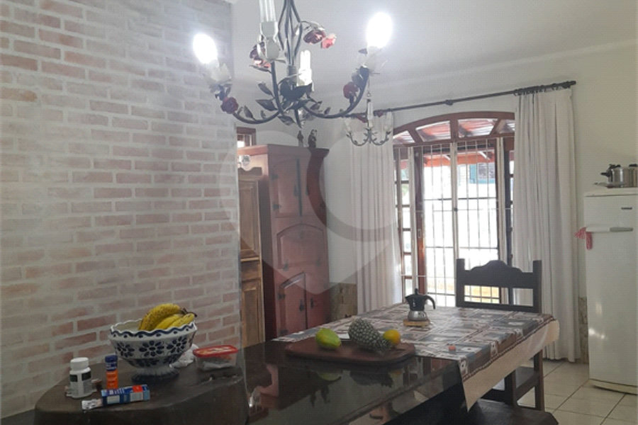 Casa à venda com 3 quartos, sendo 1 suíte, em Área Rural de Serra Negra, Serra Negra, SP
