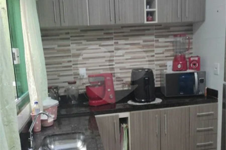 Casa com 64m², 2 quartos, 2 garagens, à venda em Itaquera