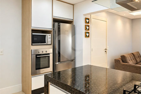 Apartamento mobiliado de 106 m² no Centro de São Bernardo, com 3 dormitórios, suíte, 3 vagas, vista livre e condomínio com lazer completo.