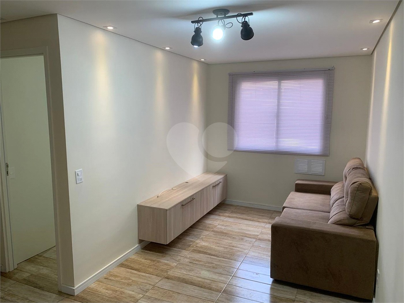 Apartamento Mobiliado ao Lado do Shopping Frei Caneca