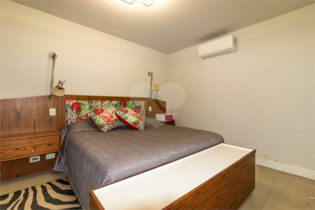 Casa à venda ou para alugar com 3 quartos, sendo 1 suíte, em Butantã, São Paulo, SP