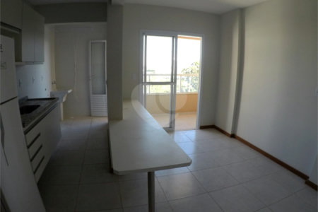 Apartamento padrão para venda no Edifício Residencial Via Campus
