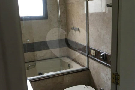 Apartamento à venda com 4 quartos, sendo 2 suítes,  em Vila Andrade, São Paulo, SP