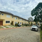 Casa à venda com 2 suítes no condomínio Cotia, Cotia - SP