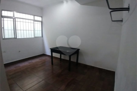 Casa à venda com 3 quartos em Jardim Santa Helena, Itaquaquecetuba, SP