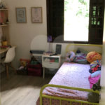 Casa à venda com 3 quartos, sendo 1 suíte,  no condomínio Alpes da Cantareira, Mairiporã - SP