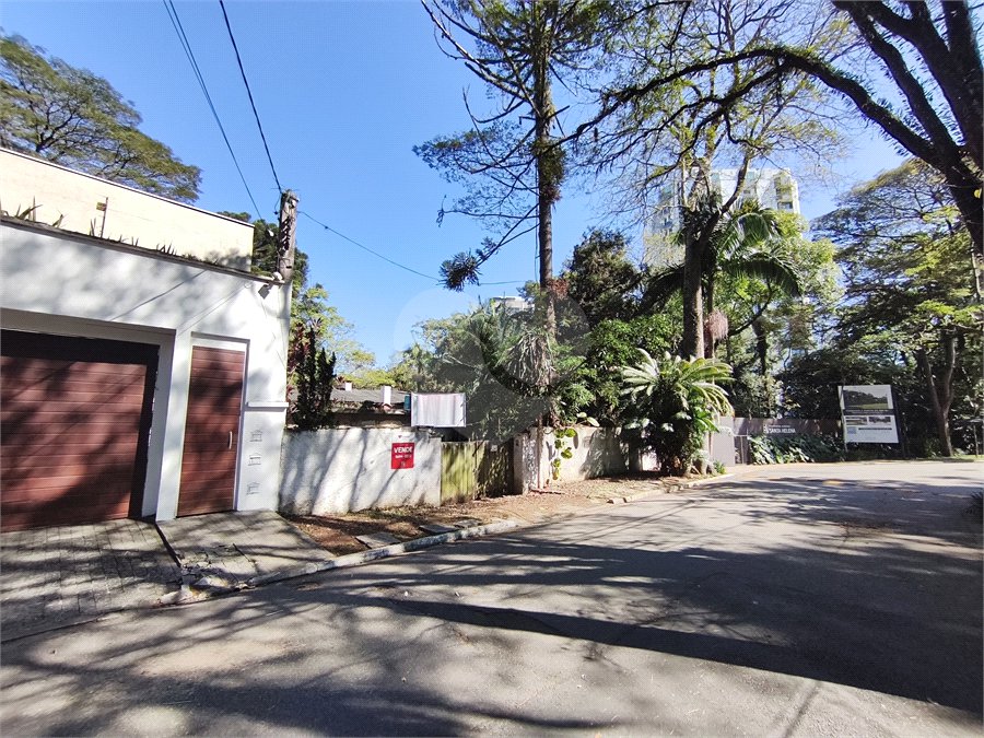 Terreno à venda com 1 suíte em Alto da Boa Vista, São Paulo, SP