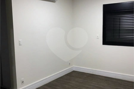 Casa à venda com 6 quartos, sendo 3 suítes, no condomínio Jardim Vila Paradiso, Indaiatuba - SP