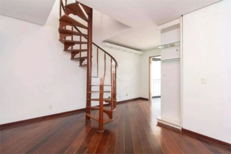Cobertura à venda ou para alugar com 3 quartos, sendo 1 suíte,  em Vila Clementino, São Paulo, SP