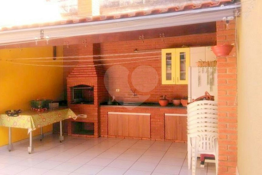 Sobrado à venda com 3 quartos, sendo 1 suíte, em Vila Prudente, São Paulo, SP