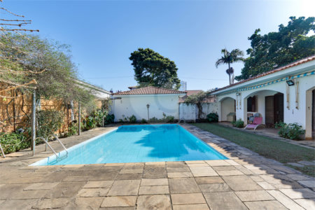 Casa de Vila à venda com 4 suítes em Granja Julieta, São Paulo, SP