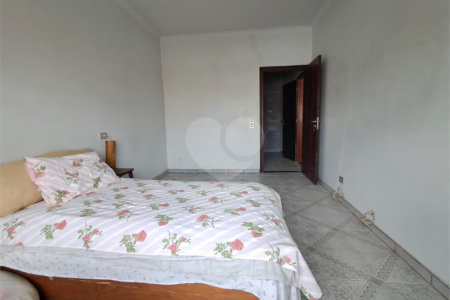 Sobrado à venda com 3 quartos, sendo 1 suíte, em Vila Romana, São Paulo, SP