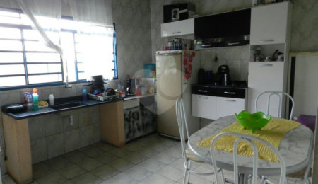 Casa à venda com 9 quartos em Jaraguá, São Paulo, SP