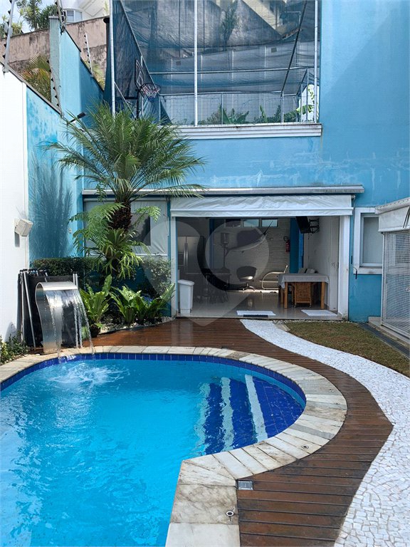 Casa à venda com 4 suítes em Santana, São Paulo, SP