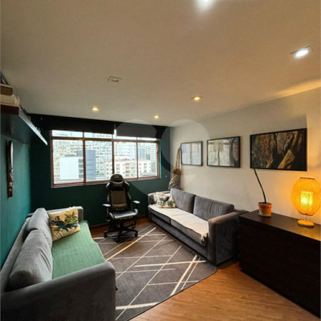 Apartamento à venda com 3 quartos, sendo 1 suíte,  em Jardim Paulista, São Paulo, SP