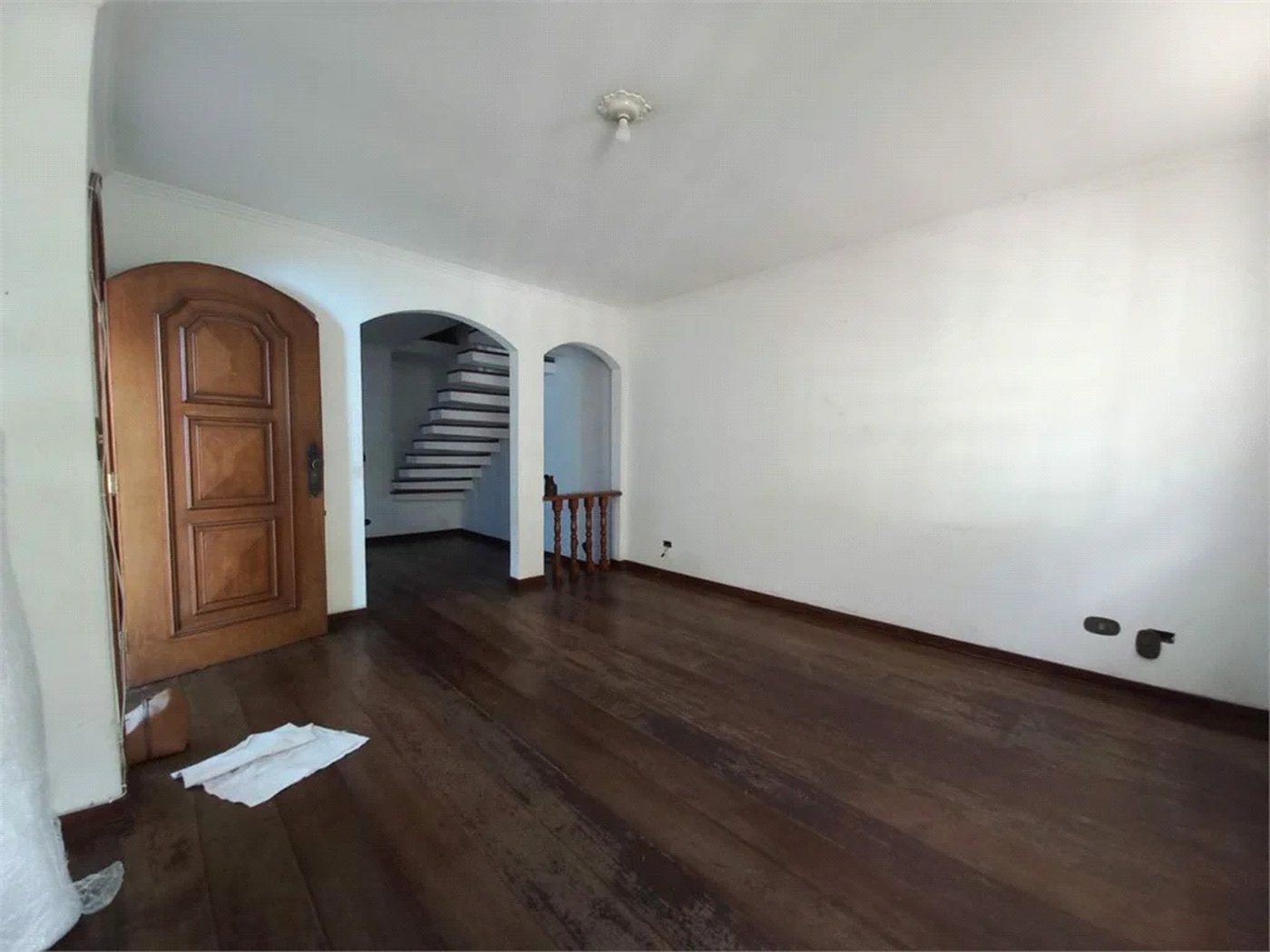Casa à venda com 3 quartos, sendo 1 suíte, em Jardim das Vertentes, São Paulo, SP