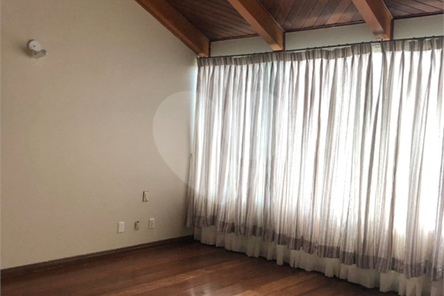 Casa à venda com 5 suítes no condomínio Alpes da Cantareira, Mairiporã - SP