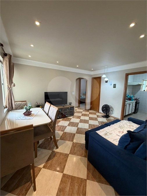 Apartamento à venda com 2 quartos em Parque Maria Domitila, São Paulo, SP