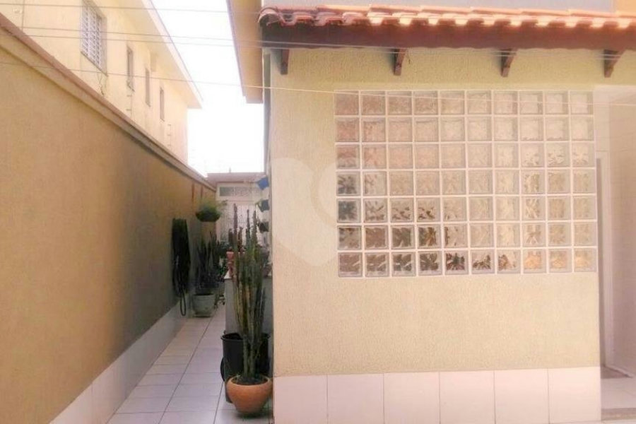 Sobrado à venda com 3 quartos, sendo 1 suíte, em Vila Prudente, São Paulo, SP