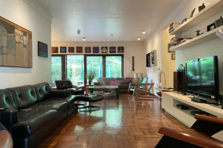 Casa à venda com 4 quartos, sendo 1 suíte, em Vila Morumbi, São Paulo, SP