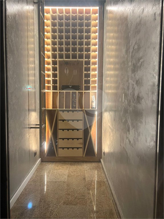 Casa à venda com 5 suítes no condomínio Suíça da Cantareira, Mairiporã - SP