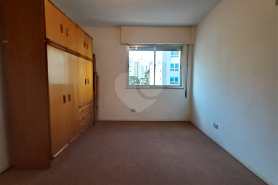 Apartamento à venda com 3 quartos, sendo 1 suíte,  em Paraíso, São Paulo, SP