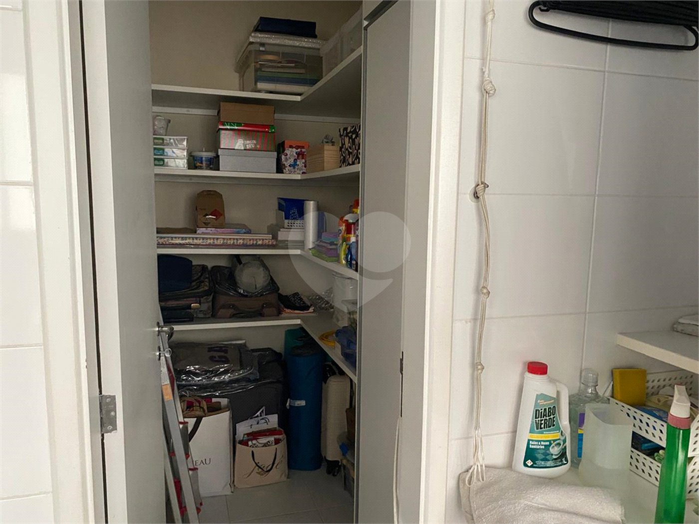 Apartamento à venda com 3 quartos, sendo 2 suítes,  em Campo Belo, São Paulo, SP