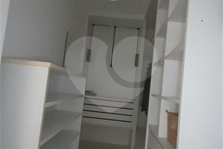 Sobrado à venda com 6 quartos, sendo 5 suítes, no Centro, São Bernardo do Campo, SP
